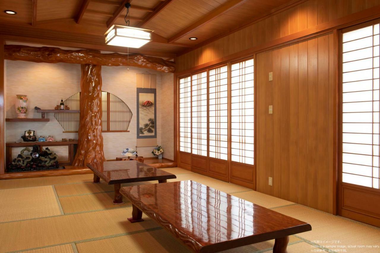 Miyakojima White House Miyakojima (Okinawa) Exterior foto